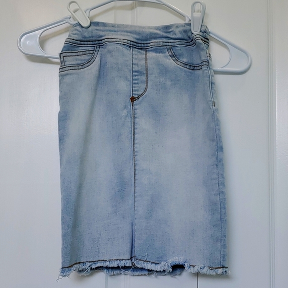 The main street Exchange Other - Size 6 Little girls denim skirt